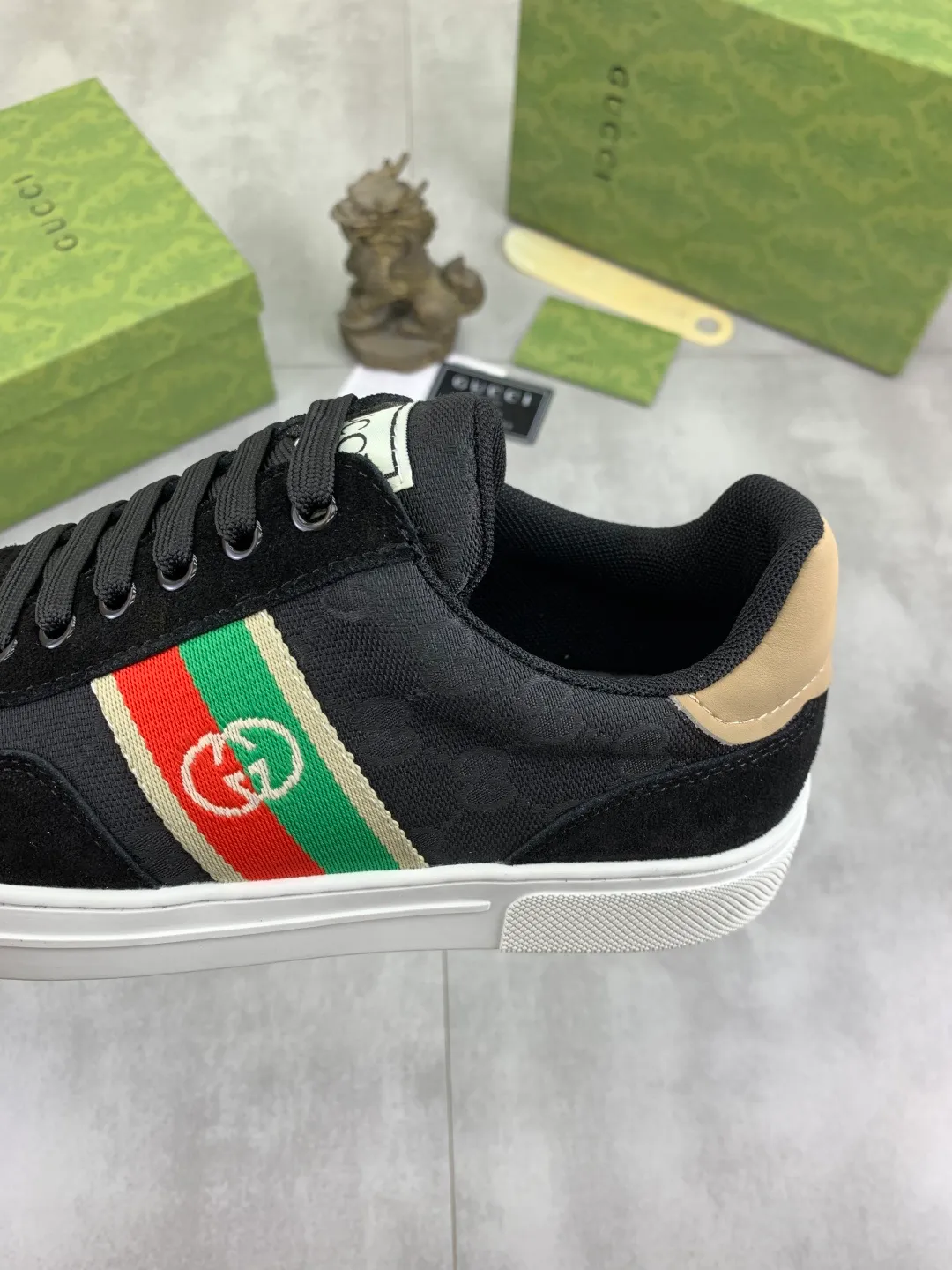 Men's men's shoes 💰P440💰 [New model] (GUCCI) official website's latest 🎁🎁casual and fashionable men's shoes 👟, hot style 💥 style is simple and elegant, exclusive for trendy men. Unique official website's latest brand double G elements Original 👑Gucci decoration, fashionable and generous, the fabric is original frosted calfskin✅Fully imported first-layer pigskin lining, the official website specifies wear-resistant, lightweight original rubber casual outsole, the classic model is taken in real life🎬38-44 3️⃣ colors available